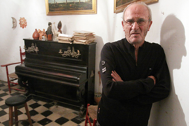 Miguel Romero 'Esteo', en su casa de Málaga, en 2008.