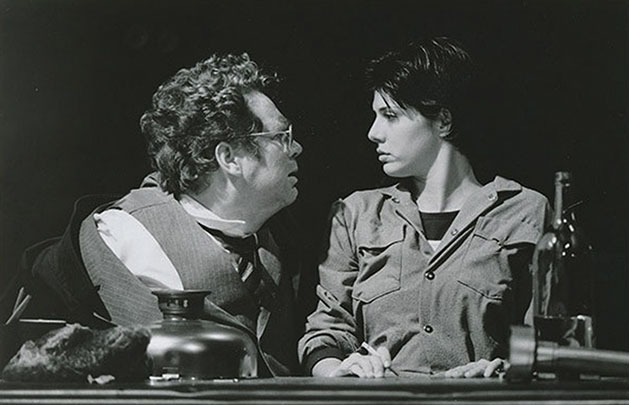 John Christopher Jones y Marisa Tomei en Slavs! En el New York Theatre Workshop, 1994